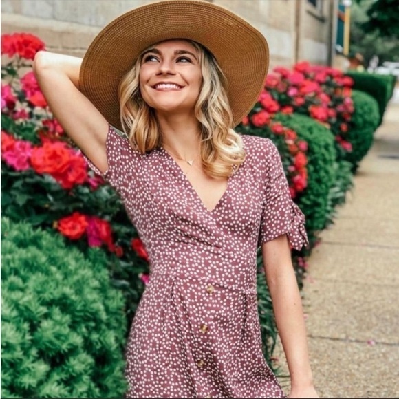 • Express • Button Front Tie-Sleeve Midi Dress - Picture 10 of 10